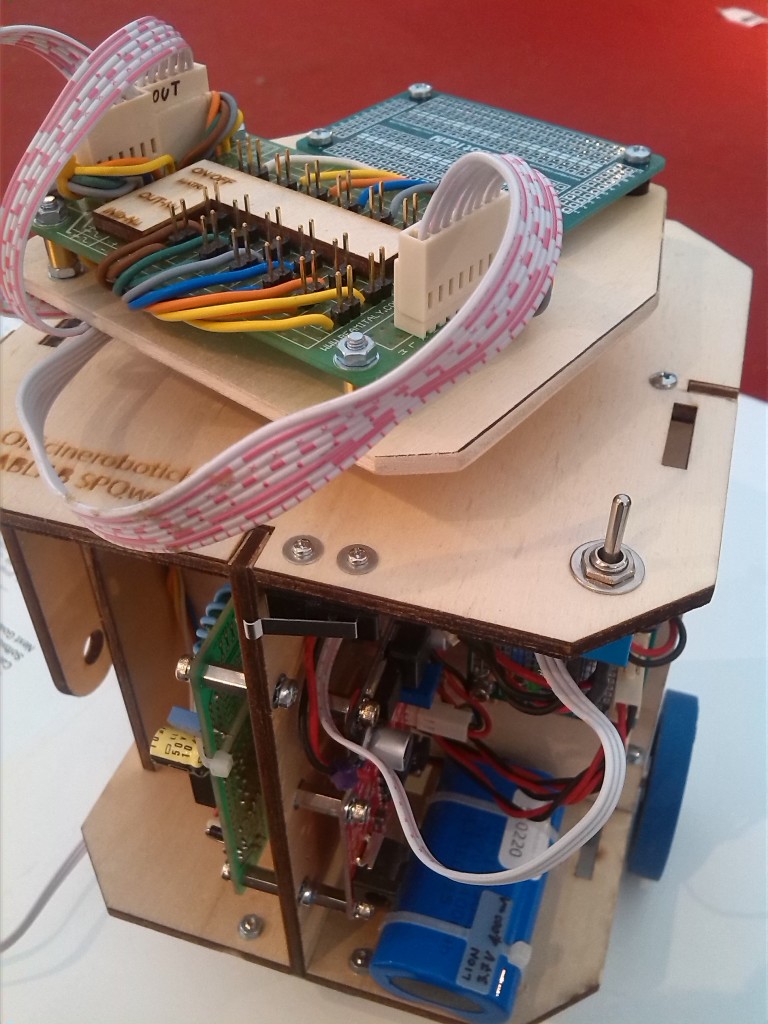 Wirobo, robot beam programmabile - IMG_20141005_175523